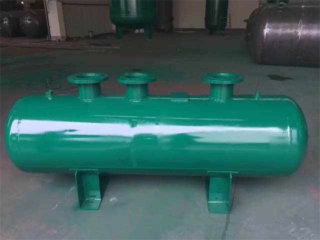 1679991473376569.jpeg 修武修武修武蒸汽分气缸1.jpeg